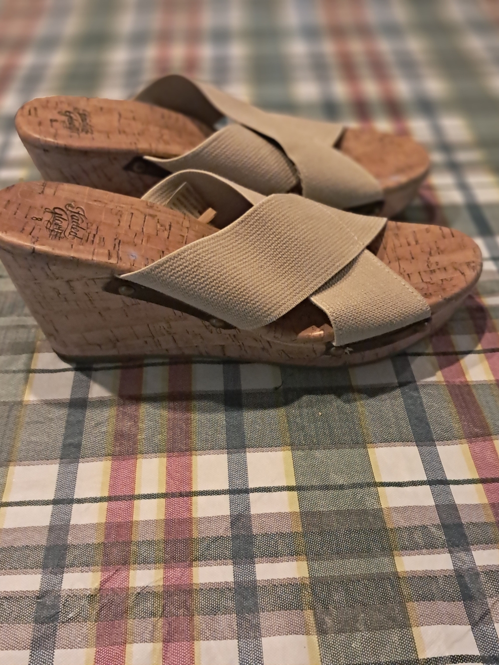 Faded GLORY Beige Wedge Sandals with Cross Strap Women's Size 8